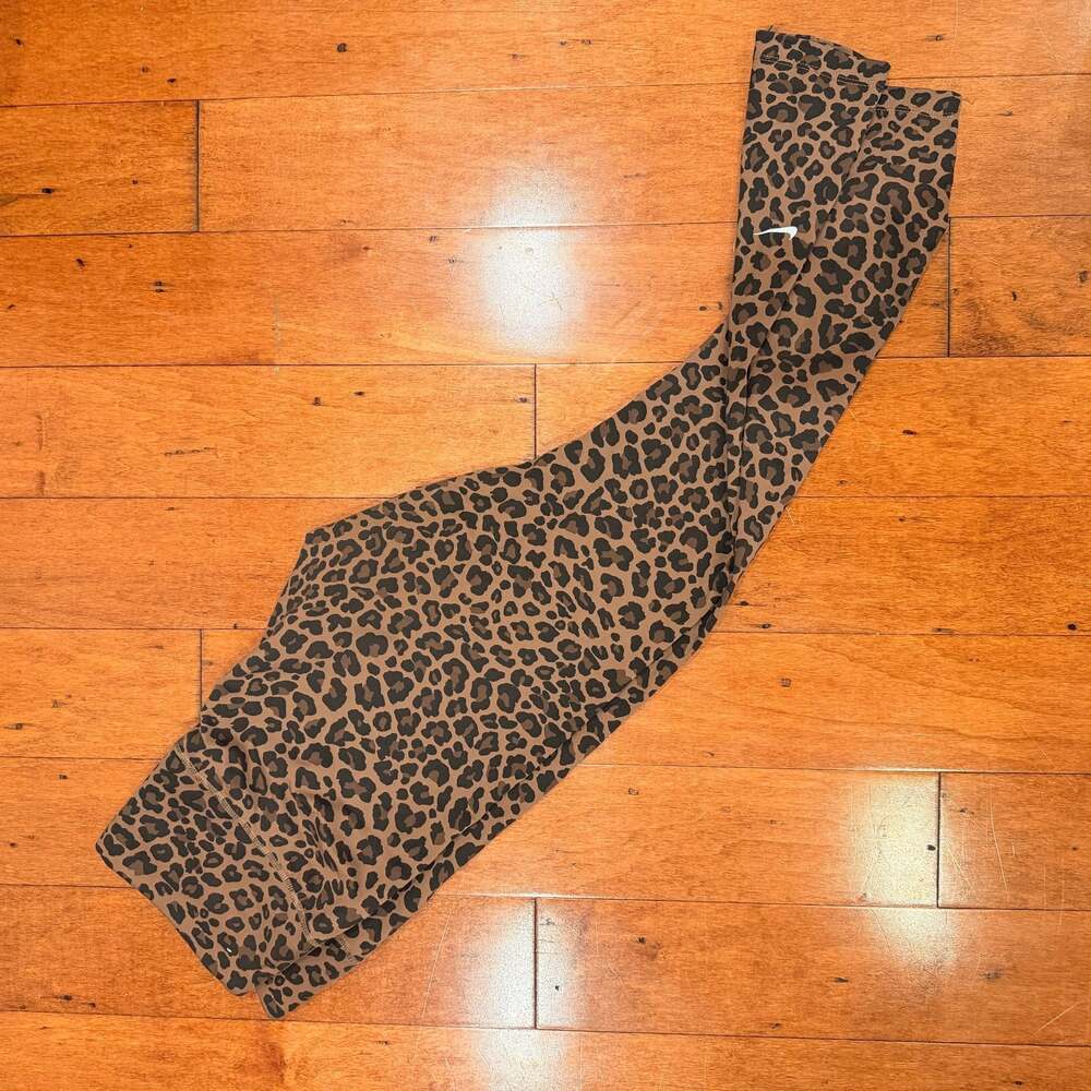 Nike Dri-FIT Leopard Print Leggings Size L